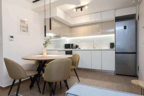 Fresh Modern 1 Bd Apt in Quiet Agia Paraskevi