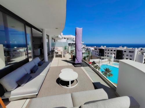 Higueron 5821 luxe appartement met zeezicht