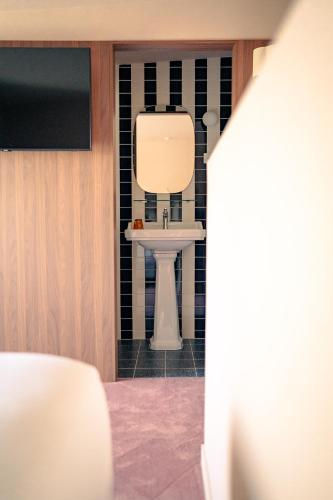 LALA Hôtel photo 82