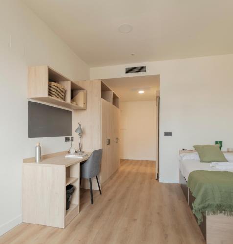Micampus Foronda 7 Student Residence