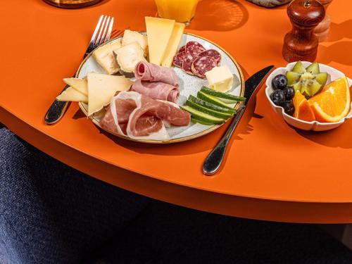 Mad på resortet eller i nærheden