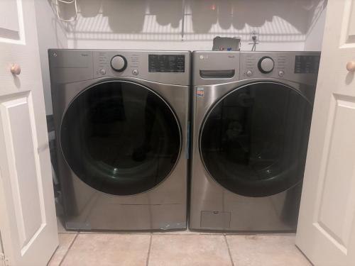 Φωτογραφία από το άλμπουμ του Peaceful 3-bedroom house with AC in charming Columbia στην Κολούμπια