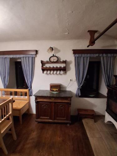 Postel nebo postele na pokoji v ubytování Chalupa Vagner, Pernek