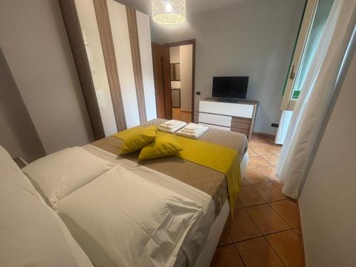 Postel nebo postele na pokoji v ubytování Holiday Home Gianna Cava de' Tirreni