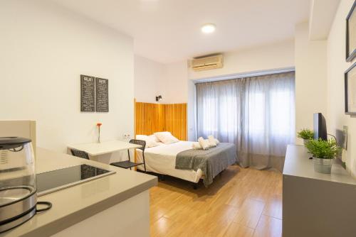 LU&CIA City Beach Malagueta 2