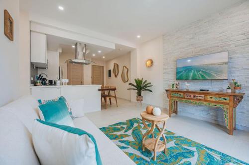 Suite 2min to Palm Beach Design Pool Gym Private