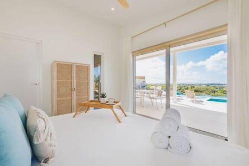 Stunning Sunset Views, Big Pool, Hot Tub, Sleeps 8
