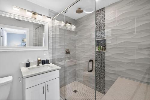 Koupelna v ubytování 2BR Home Near Wilton Manors & Downtown