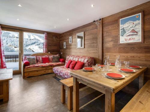 Appartement chaleureux proche pistes, parking inclus, 6 couchages - FR-1-563-93
