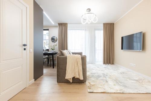Foto Modern City Studios In Town Centre - Lift, Self Check-in, AirCon & Smart TV