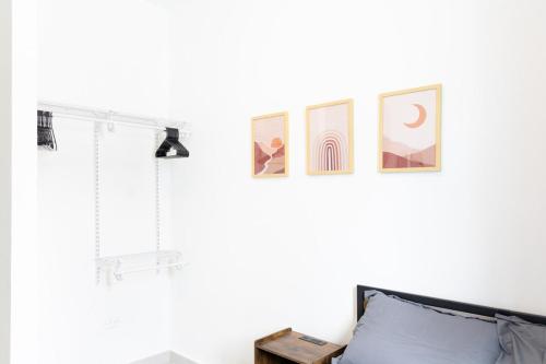 Ένα μπάνιο στο Modern 2 Bed Room Suite in Art District