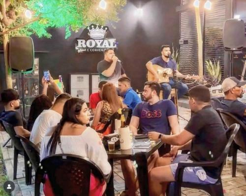 Hosté ubytování Quarto no centro de Araguaína com garagem