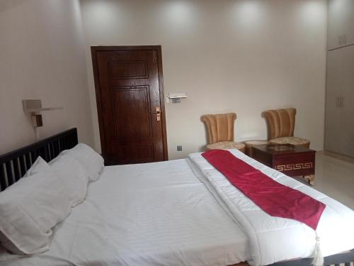 Family Guest House Rooms For Rent
