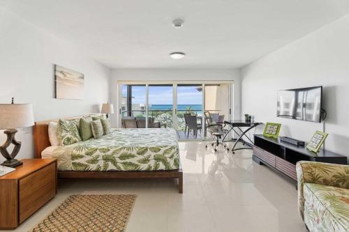 Posezení v ubytování Beachfront -Bella Vista Penthouse 2BR condo - E523