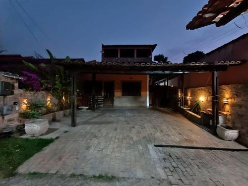 Tòa nhà nơi chỗ nghỉ nhà dân tọa lạc