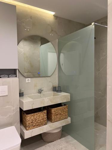 Bilik mandi di Gjilan Center Apartment
