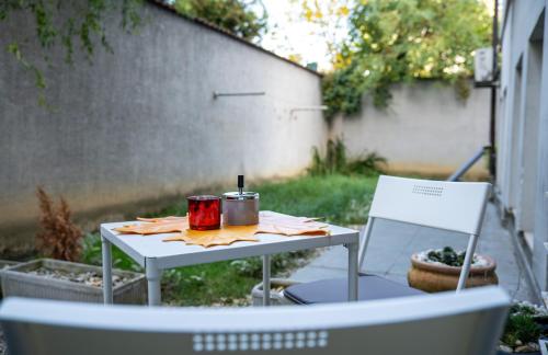 Flexible SelfCheckIns 285 - Zagreb - Studio - Patio - Keybox Entry