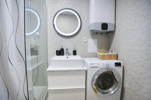 Flexible SelfCheckIns 285 - Zagreb - Studio - Patio - Keybox Entry