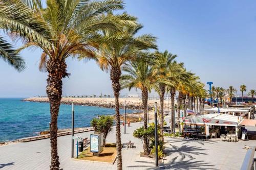 Γενική θέα στη θάλασσα ή θέα στη θάλασσα από  αυτό το διαμέρισμα