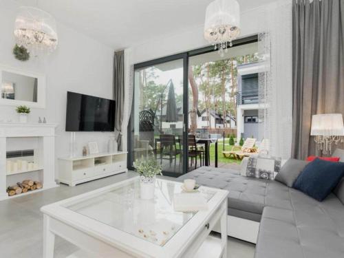 Fotografie z fotogalerie ubytování Comfortable holiday home with garden, summer pool v destinaci Pobierowo