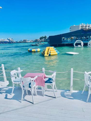 Serafy City Center Hostel for Foreigners Adults Only