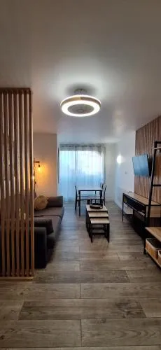 Studio rénové 200 m de la plage avec parking privé photo 1
