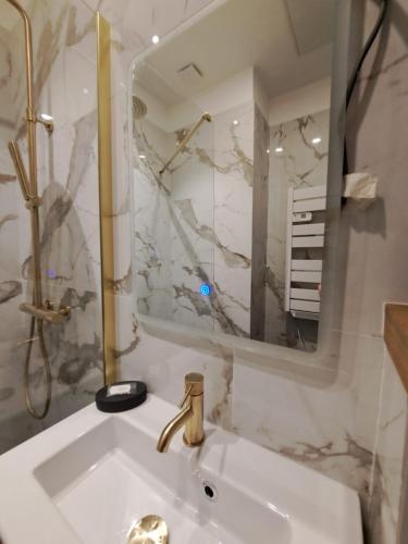 Ένα μπάνιο στο Wattrelos, T2 haut de gamme,proche transports