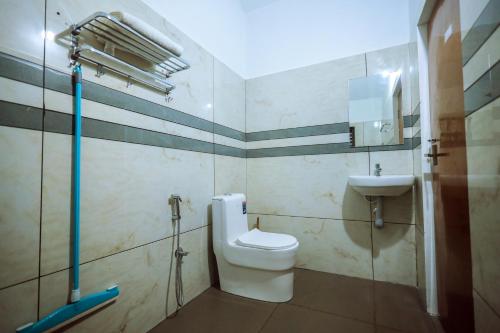 Ένα μπάνιο στο Wayanadan Huts Homestay
