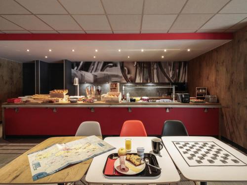 Jídlo v hotelu nebo okolí