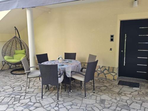 Family-friendly apartments with swimming pool Opatija - Volosko, Opatija - 15071