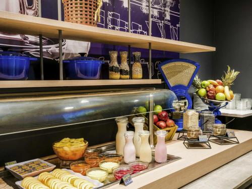 Hrana v oz. blizu hotela