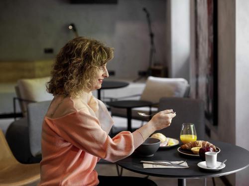 Jídlo v hotelu nebo okolí