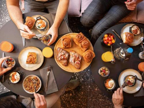 Еда / где поесть недалеко от отеля