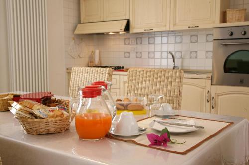Η κουζίνα ή μικρή κουζίνα στο Grotta Cilicia B&B