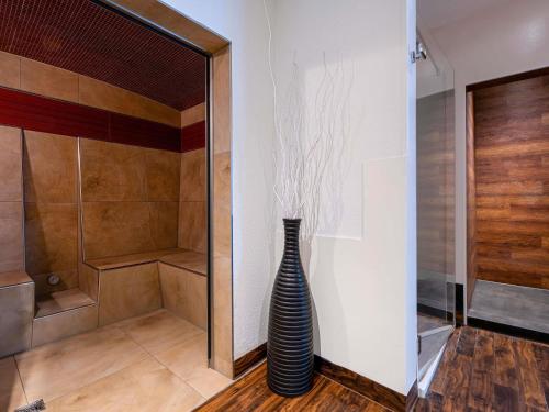 Ένα μπάνιο στο Mövenpick Hotel Nürnberg Airport