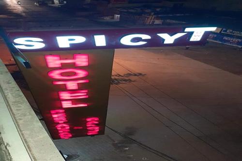 Galeriebild der Unterkunft Hotel O Spicy Town in Nārnaul