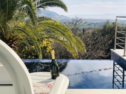 Villa moderna en Roses con piscina, aire acondicionado y parking privado - ES-258-164