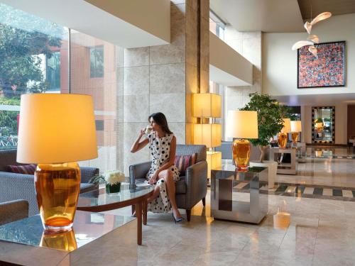 Posezení v ubytování Swissotel Buyuk Efes Izmir