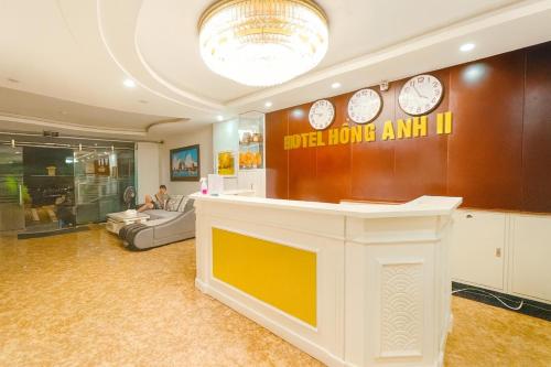 Lobi atau kawasan kaunter penerimaan di Hồng Anh 2 Hotel