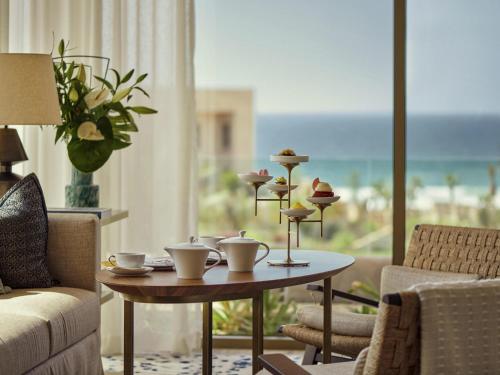 Nespecifikovaný výhled na moře nebo výhled na moře při pohledu z hotelu