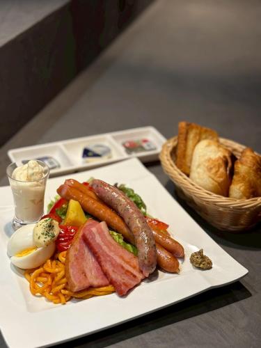 Еда / где поесть недалеко от отеля