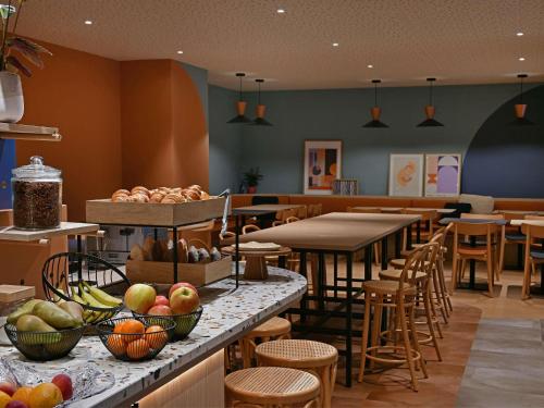 Jídlo v hotelu nebo okolí