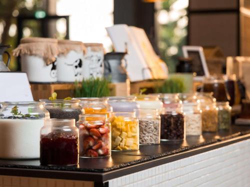 Mad på resortet eller i nærheden