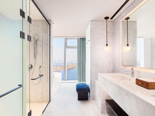 Phòng tắm tại Naru Ambassador Hotel Seoul - MGallery Collection