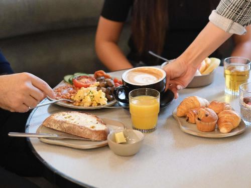 Jídlo v hotelu nebo okolí