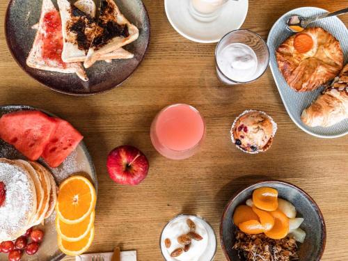 Jídlo v hotelu nebo okolí