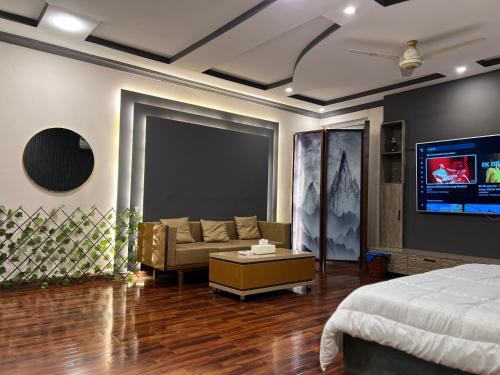 Postel nebo postele na pokoji v ubytování Horizon inn hotel