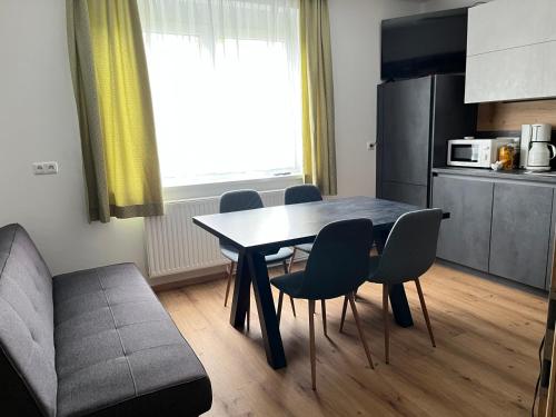 Afbeelding uit fotogalerij van Apartment Alois in Seitenstetten in Seitenstetten Markt