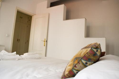 Hostfy Centro, Bustos Tavera