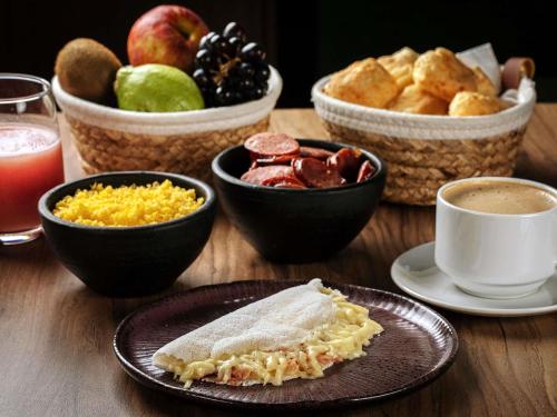 Φαγητό σε αυτό το ξενοδοχείο ή κάπου εκεί κοντά